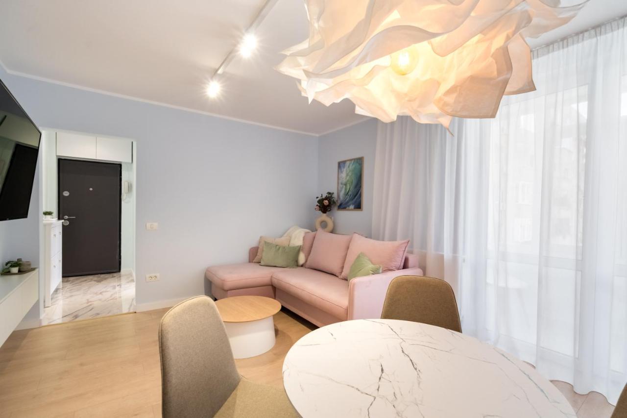 Candy Land Downtown Apartment Boekarest Buitenkant foto