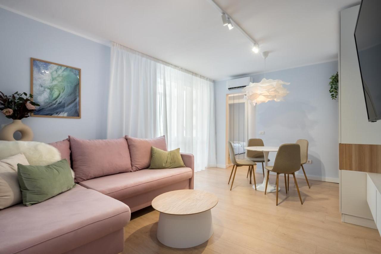 Candy Land Downtown Apartment Boekarest Buitenkant foto