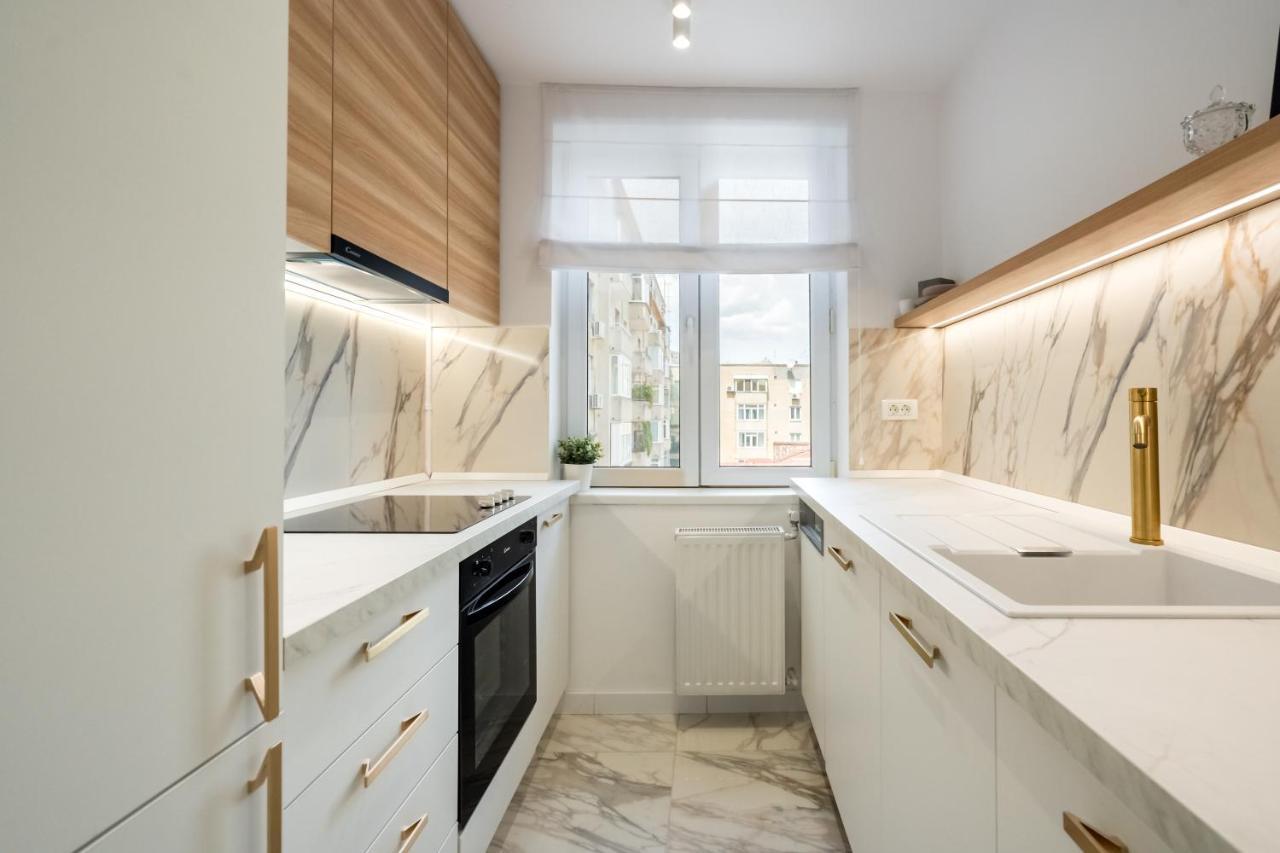 Candy Land Downtown Apartment Boekarest Buitenkant foto